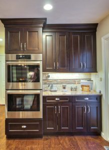 Double ovens & bulter area