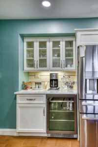 Kitchen With A Pop of Color